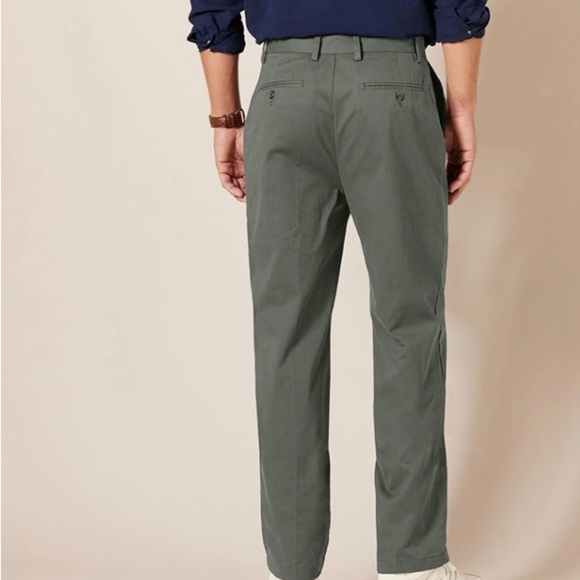 NWT Amazon Essentials Men's Dark Olive Chino Pants - Picture 2 of 4